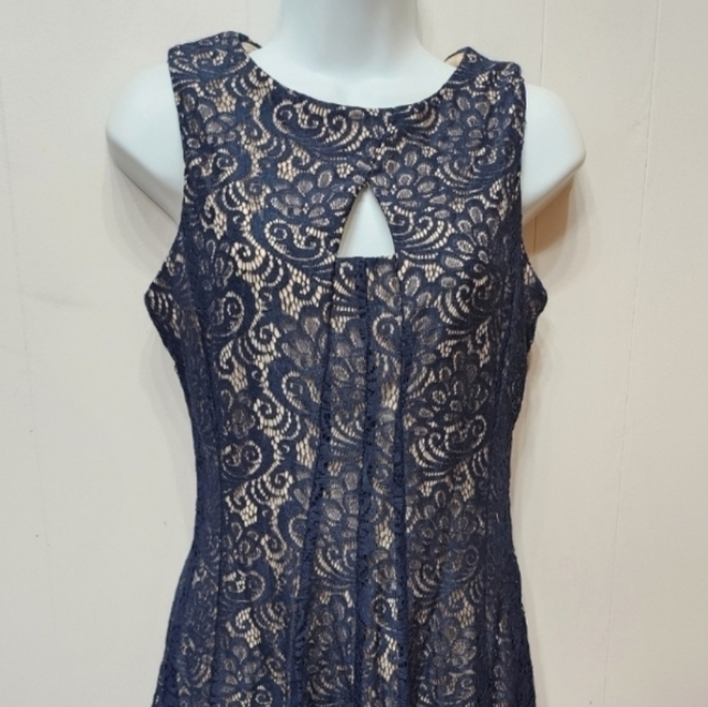 Danny & Nicole Dress Size 6 Blue Fit & Flare Sleeveless‎ Midi Party Formal C339
